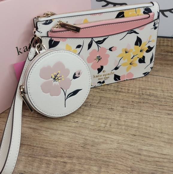 🌸LAST ONE🌸Kate Spade Lily Blooms 3pc Wristlet Set -NEW - Picture 16 of 16